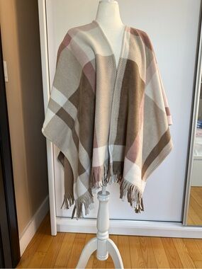 London Fog Plaid Fringe Wrap in Cream, Taupe & Dusty Pink